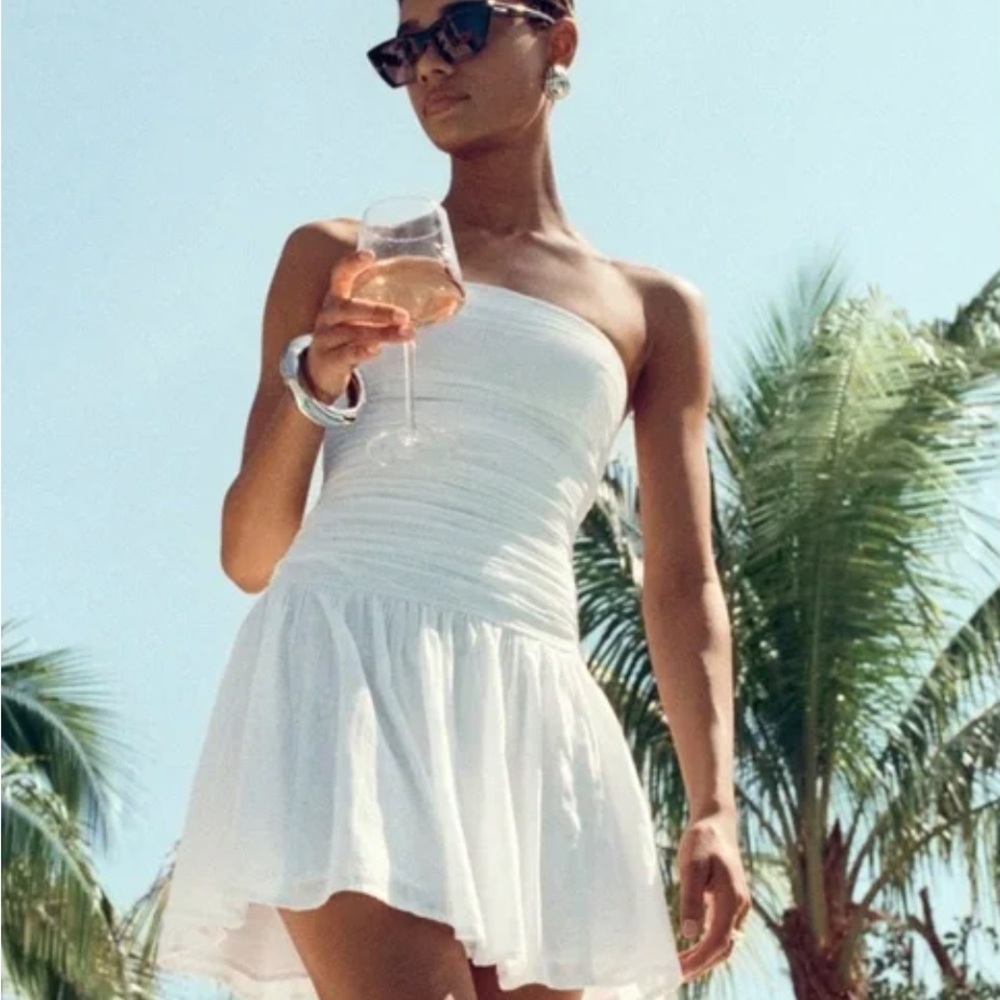 Abercrombie & Fitch Emerson Drop-Waist Mini Dress in White, Size Small Petite